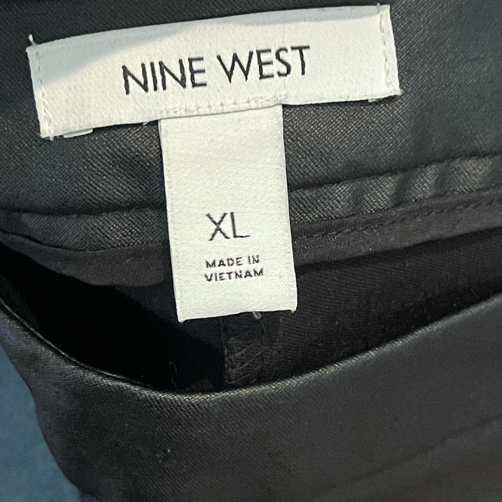 Nine West vegan leather ankle zip pull on legging pants - Picture 5 of 8